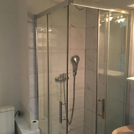 Apartment Lora Rm 860