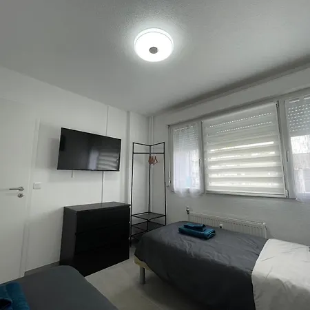 Apartment Lora Rm 860